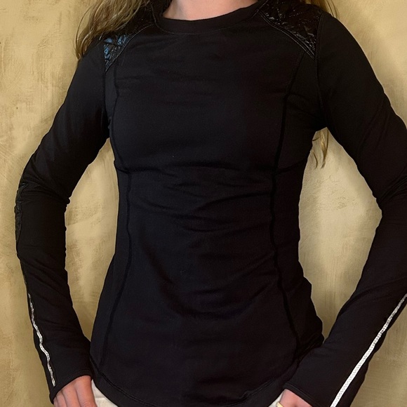 Lululemon Ice Queen Long Sleeve - Picture 10 of 16
